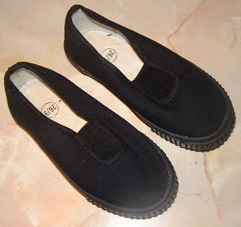 영국 학교 체육 수업용 아동 플림솔 신발 한 켤레